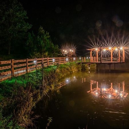 Glamping Pod Gwiazdami Pietrusza Wola Hotel Екстериор снимка