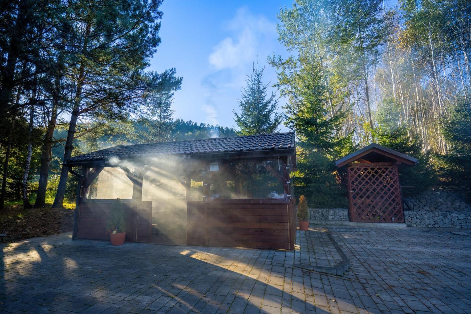 Glamping Pod Gwiazdami Pietrusza Wola Hotel Екстериор снимка
